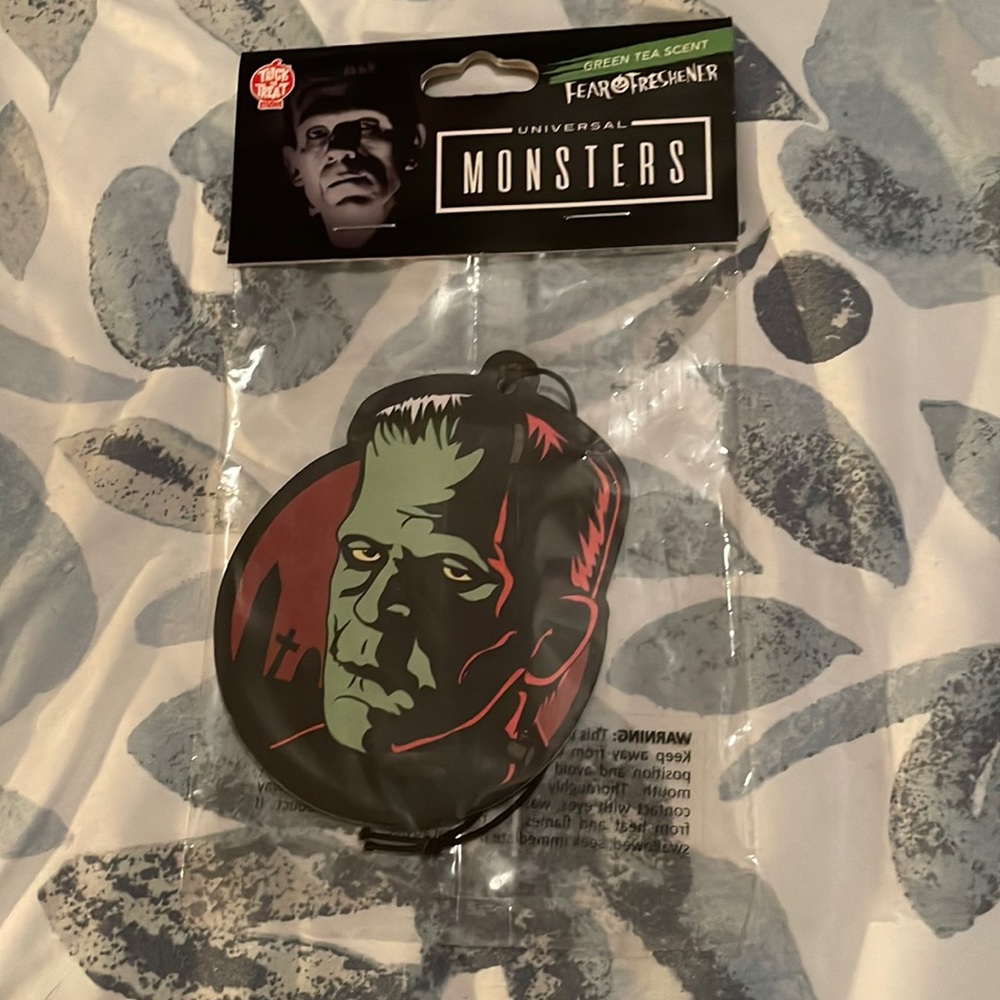 NWT OFFICIALLY LICENSED Universal Monsters Frankenstein Car Air Freshener Horror - Picture 1 of 4